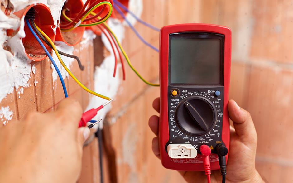 tarif horaire d'un électricien Mantes-la-Jolie